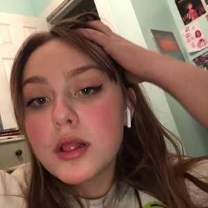 Meet your Posher, Naelin